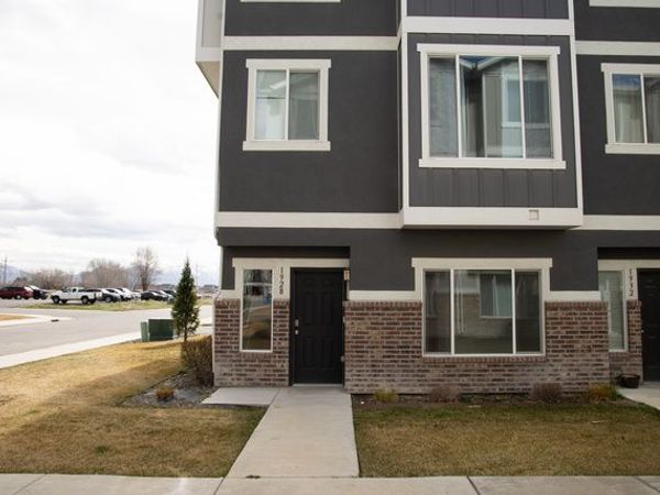 1928 S 1030 W, Orem, UT 84058