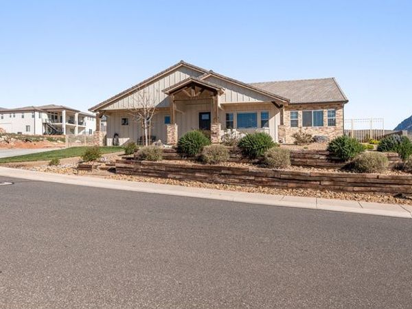 346 W CENTER ST , Toquerville, UT 84774