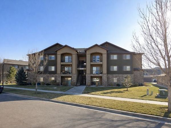 203 E JORDAN RIDGE BLVD , Unit 207, Saratoga Springs, UT 84045