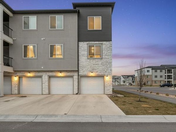 1386 N 3830 W, Unit Q201, Lehi, UT 84048