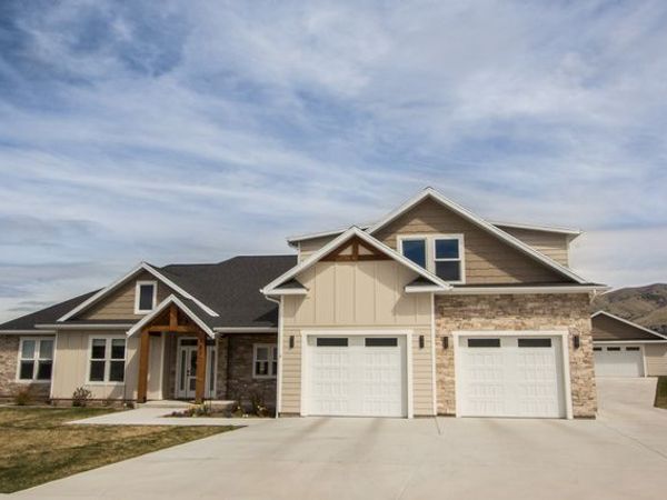 151 W 525 N, Hyde Park, UT 84318