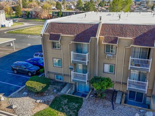5600 MEADOW LN, Unit 144, South Ogden, UT 84403