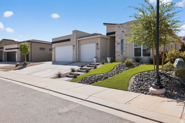 4004 E Cerro Way , Saint George, UT 84790 Main Photo