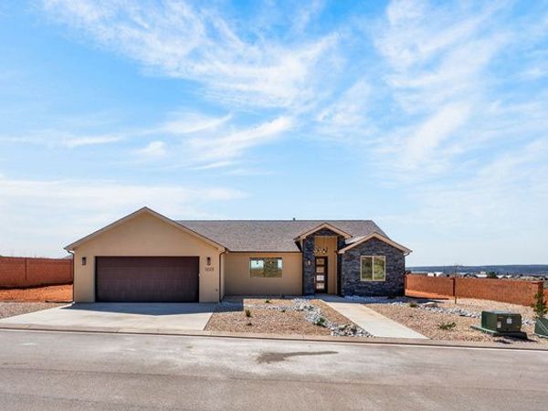 1223 W KOKOPELLI ST , Hildale, UT 84784