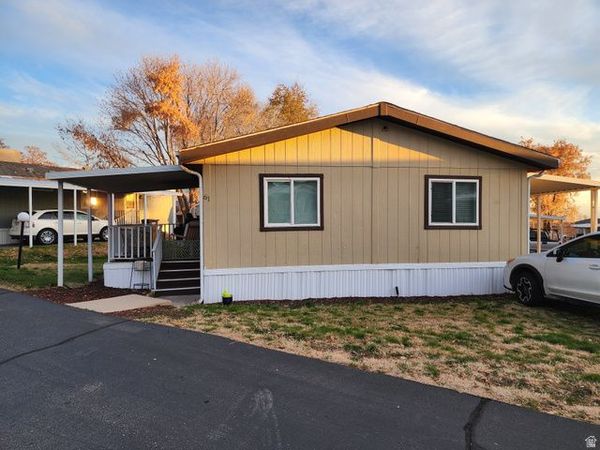 61 W SUNSET DR N, Layton, UT 84041
