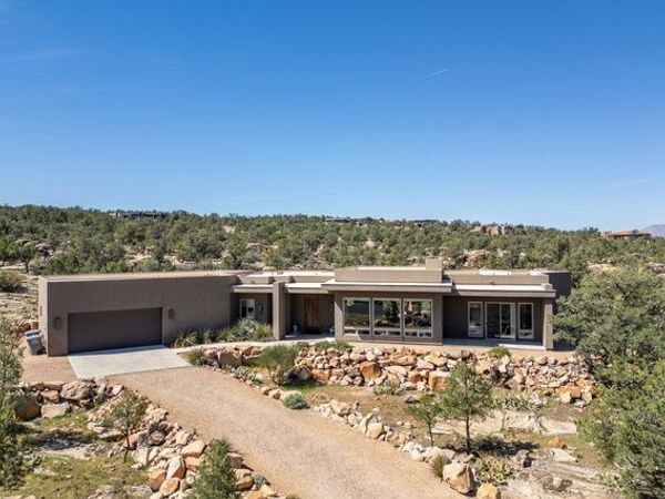 371 N PINION HILLS DR , Dammeron Valley, UT 84783