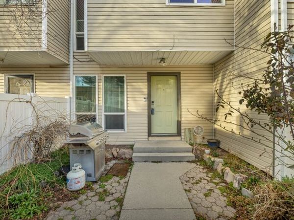 5189 S GRAVENSTEIN PARK W, Murray, UT 84123