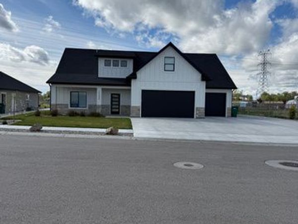 2295 S 3150 W, West Haven, UT 84401