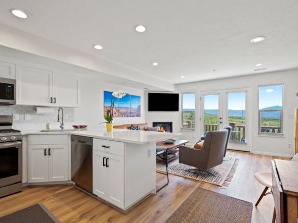 3524 N FOX RUN DR E, Unit 902, Eden, UT 84310
