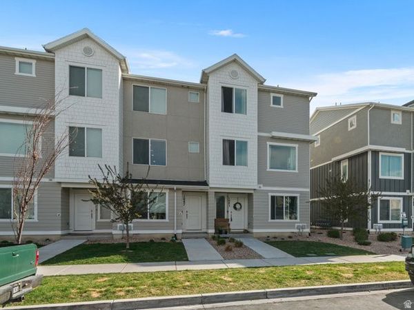 1083 E WATERWAY LN, Saratoga Springs, UT 84045