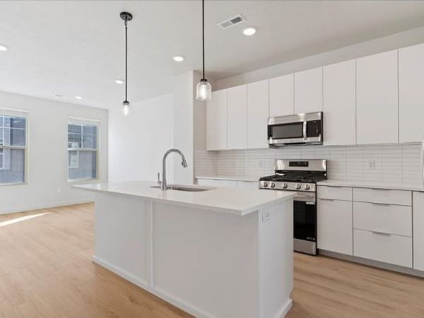822 W IVYWELL LN N, Unit 217, North Salt Lake, UT 84054