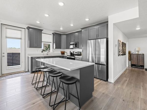 8342 S SKY MIRROR LN W, Unit 303, Midvale, UT 84047