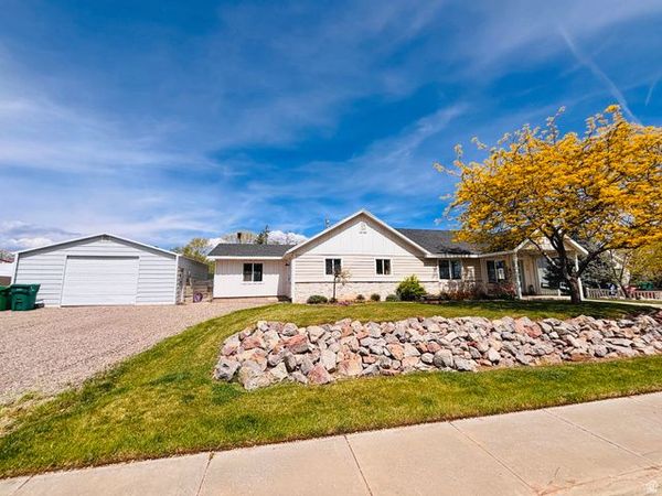 412 W CENTER ST , Blanding, UT 84511