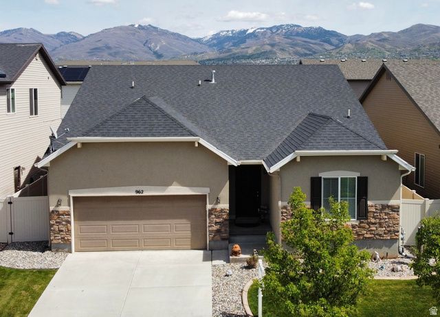 962 N Abbey , North Salt Lake, UT 84054 Main Photo