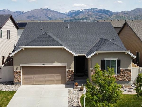 962 N ABBEY , North Salt Lake, UT 84054