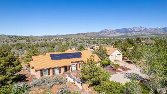 1262 W Meadow Lark Cir , Dammeron Valley, UT 84783 Main Photo
