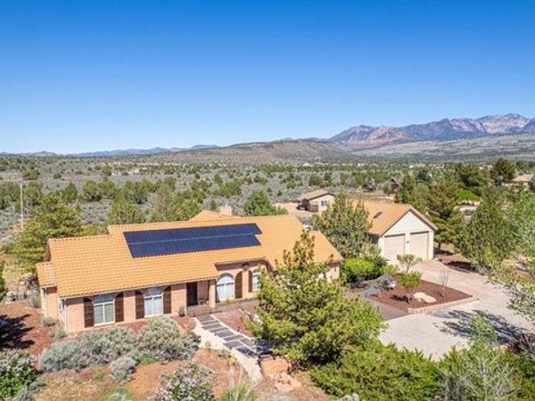 1262 W MEADOW LARK CIR , Dammeron Valley, UT 84783
