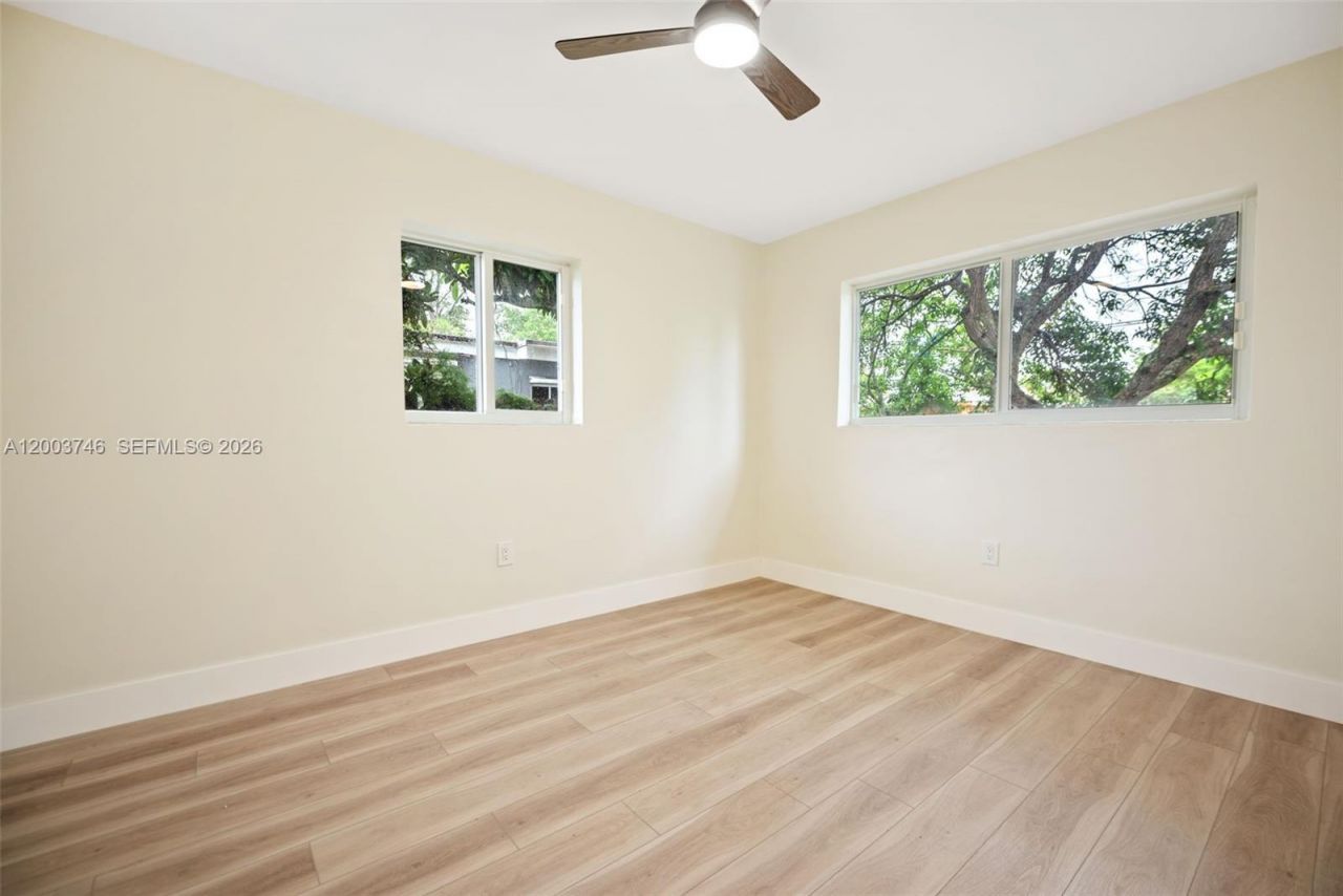 1130 NW 129th St, North Miami, FL 33168 Photo