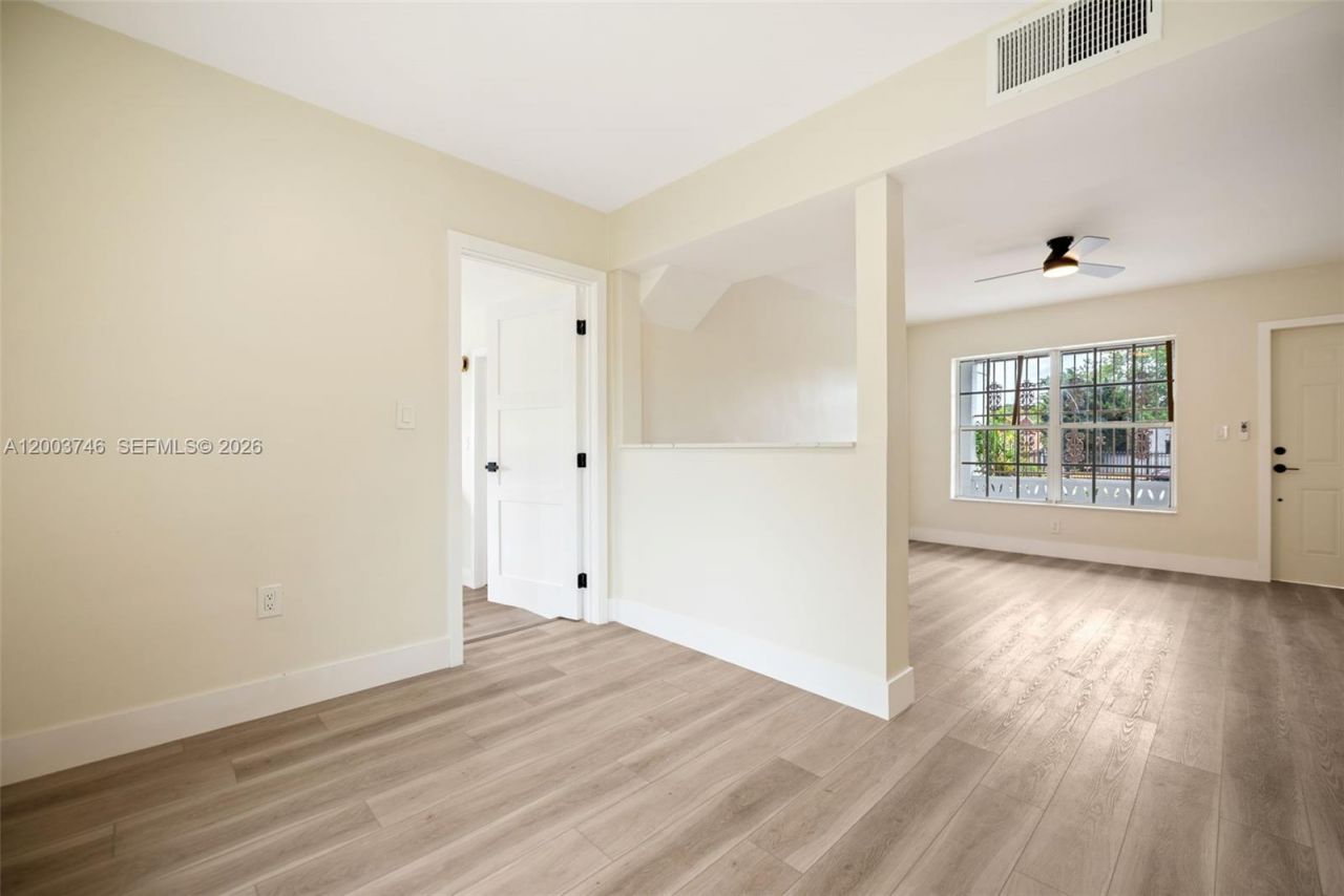 1130 NW 129th St, North Miami, FL 33168 Photo