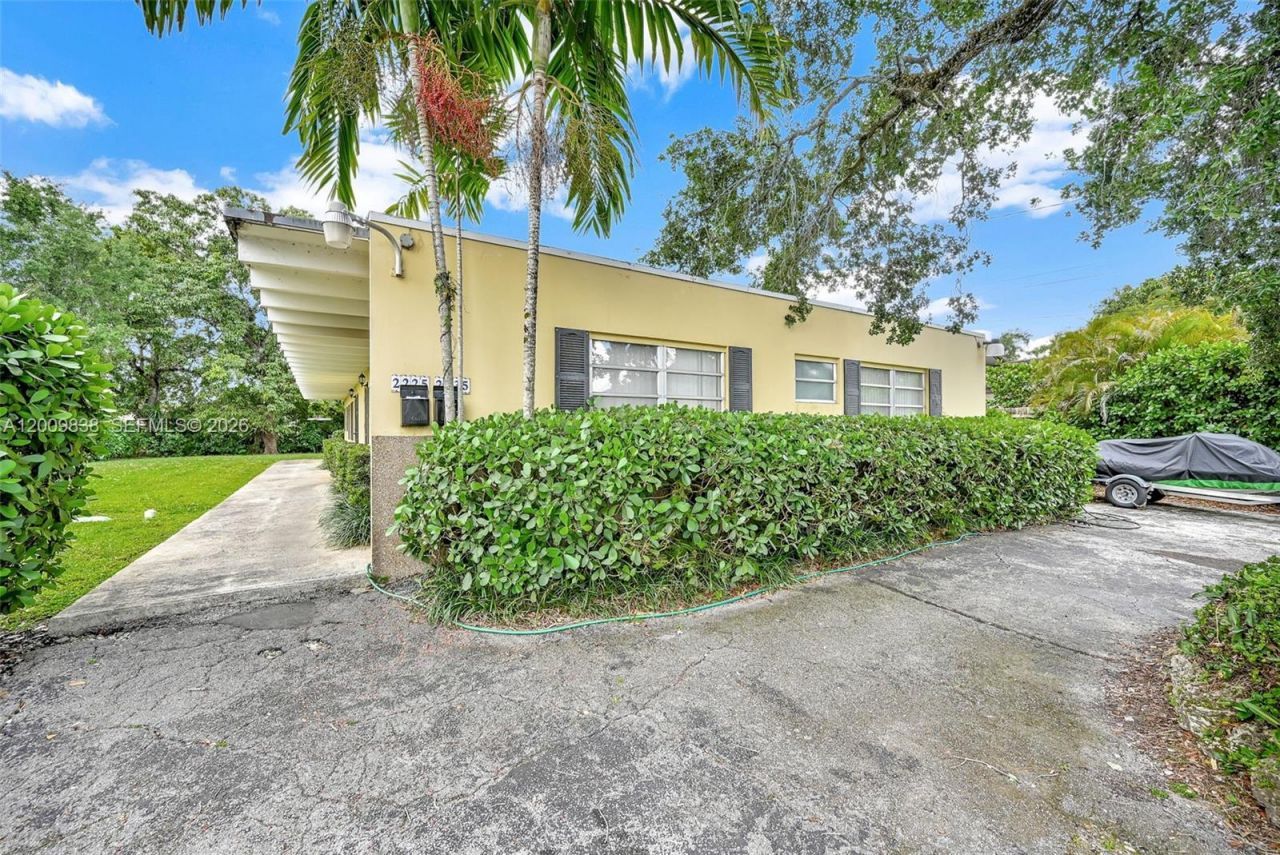 2225 SW 62nd Ct , Unit 2225, Miami, FL 33155 Photo