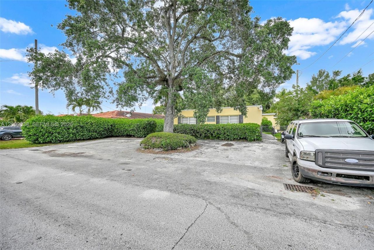 2225 SW 62nd Ct , Unit 2225, Miami, FL 33155 Photo