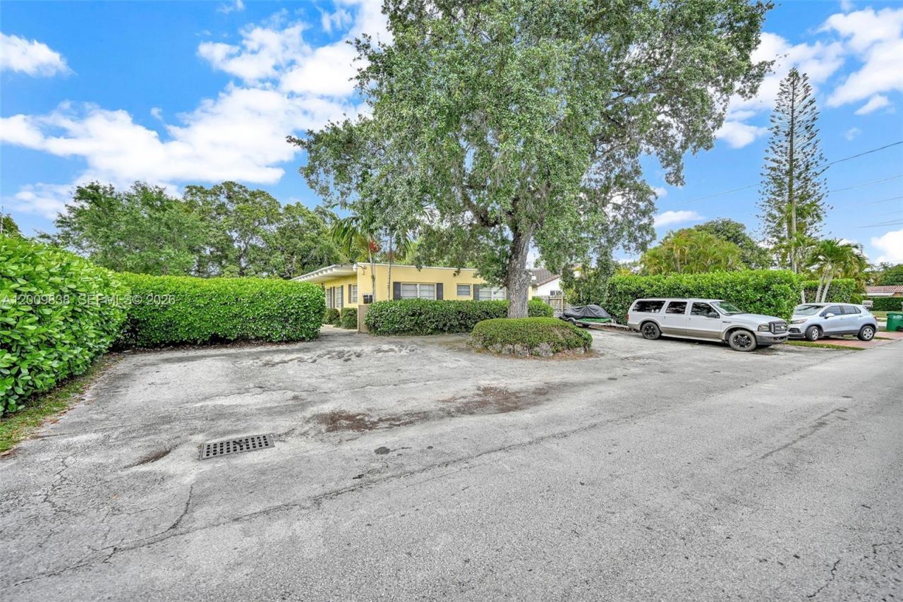 2225 SW 62nd Ct , Unit 2225, Miami, FL 33155 Photo