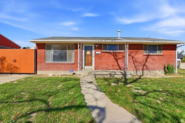 3316 S Lynnbrook Dr , Magna, UT 84044 Main Photo