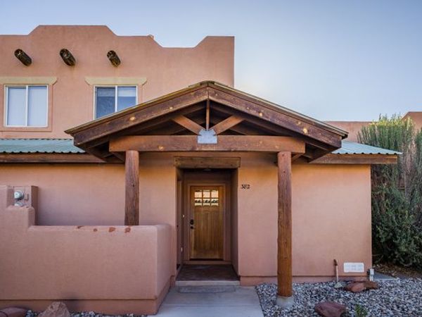 382 E PUEBLO CT , Moab, UT 84532