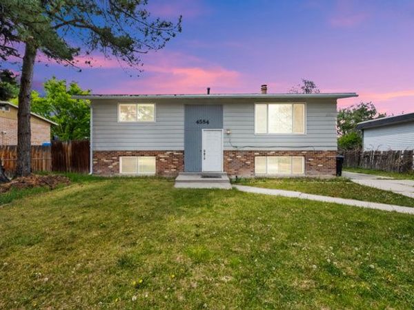 4584 S KNIGHTSBRIDGE RD, Taylorsville, UT 84129