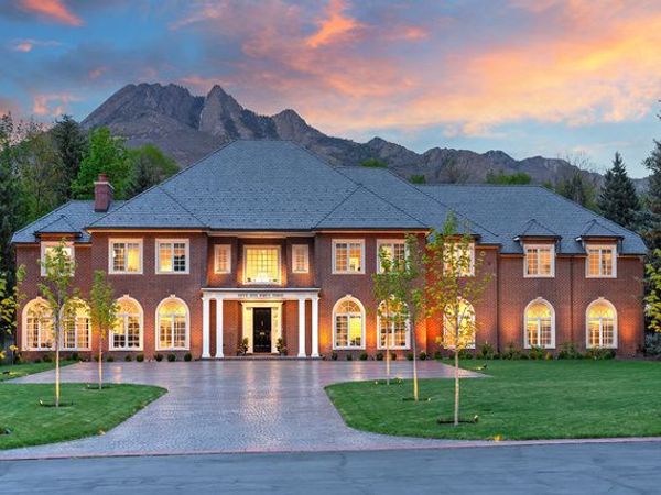 5543 S WALKER WOODS LN E, Holladay, UT 84117