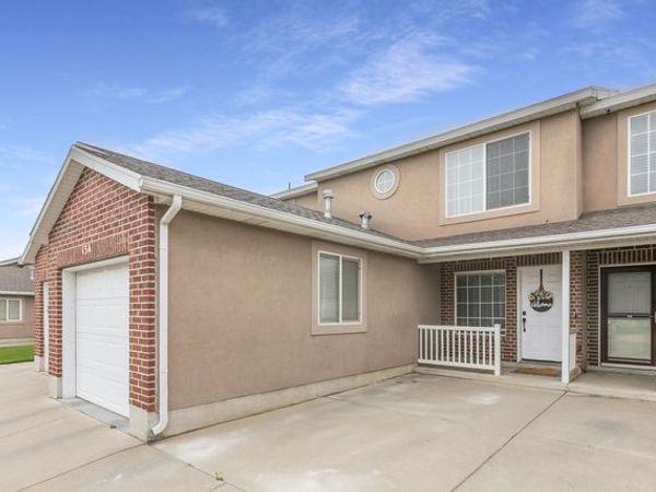 134 W 2525 N, Harrisville, UT 84414