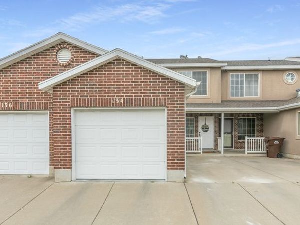134 W 2525 N, Harrisville, UT 84414