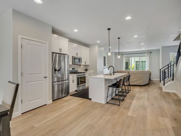 15077 S HALTER WAY W, Bluffdale, UT 84065