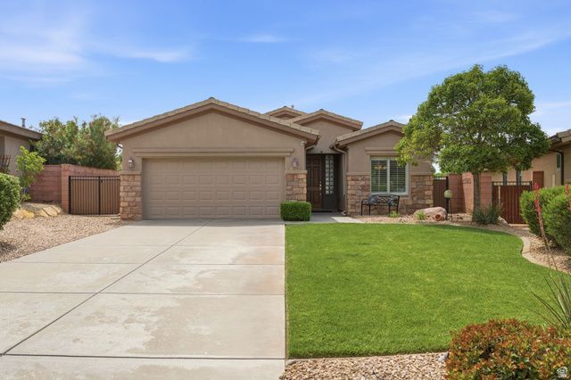 3648 E Canyon Crest Ave, Washington, UT 84780 Main Photo