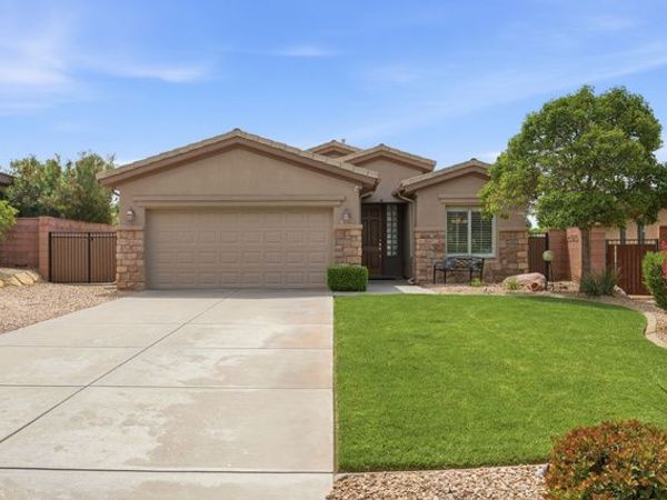 3648 E CANYON CREST AVE, Washington, UT 84780