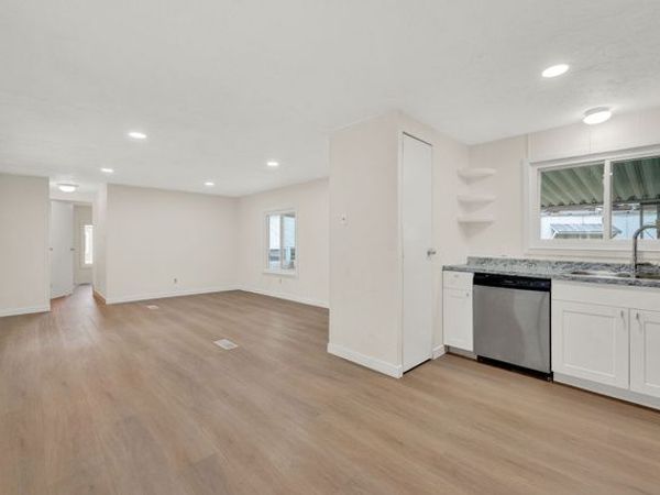 900 CENTURY DR, Unit 17, Ogden, UT 84404