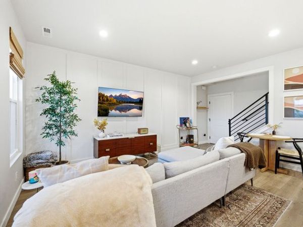 6429 W SOUTH JORDAN PKWY, South Jordan, UT 84009