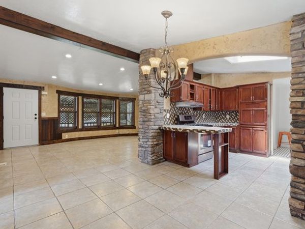 2875 N HILLFIELD RD, Unit 111, Layton, UT 84041