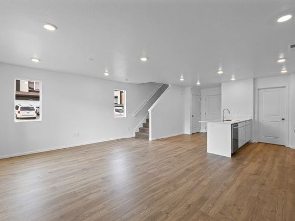 2779 E RUSHPINK LN, Unit 2422, Washington, UT 84780