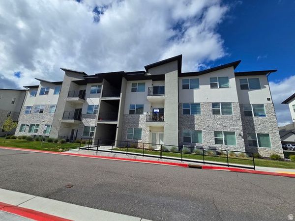 139 E 550 N, Unit 202B, Providence, UT 84332