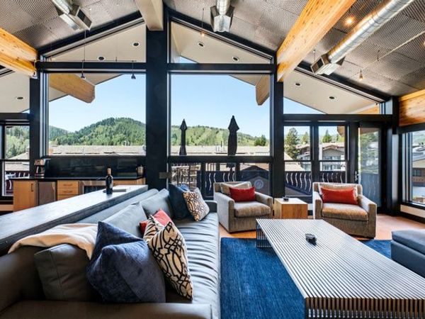 7620 ROYAL ST, Unit 402, Deer Valley, UT 84060
