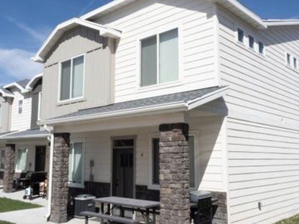150 W SEASONS LOOP , Unit 6, Garden City, UT 84028