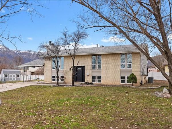 1212 N VIRGINIA AVE, Harrisville, UT 84404