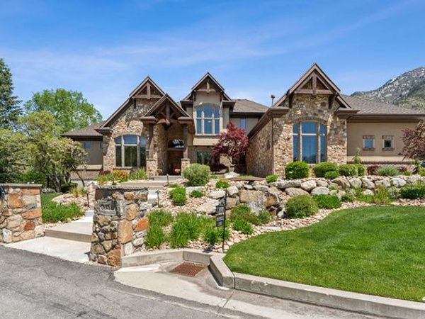 1 S CROSSHILL LN, Sandy, UT 84092