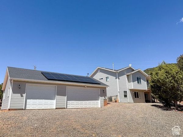 425 E MULE DEER RD , Central, UT 84722