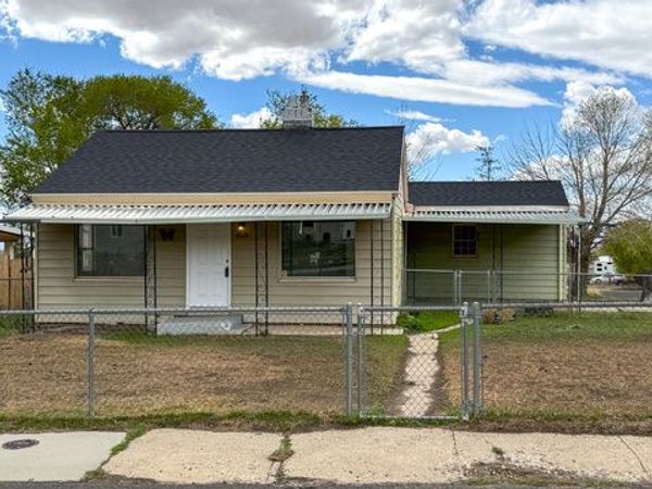 590 PARKWAY ST, East Carbon, UT 84520