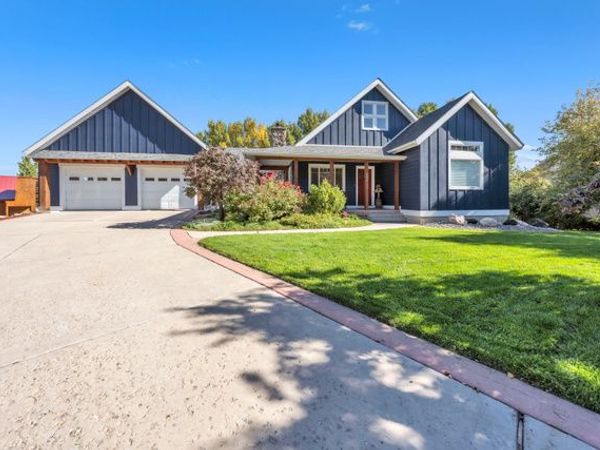 550 N 200 E, Wellsville, UT 84339
