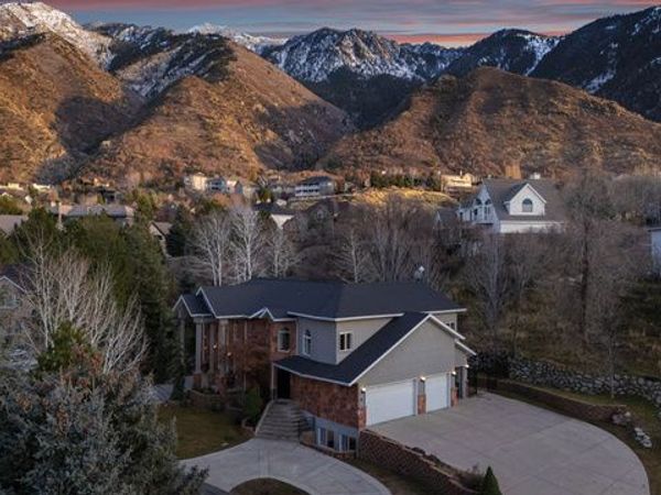 35 E LONE HOLLOW DR , Sandy, UT 84092
