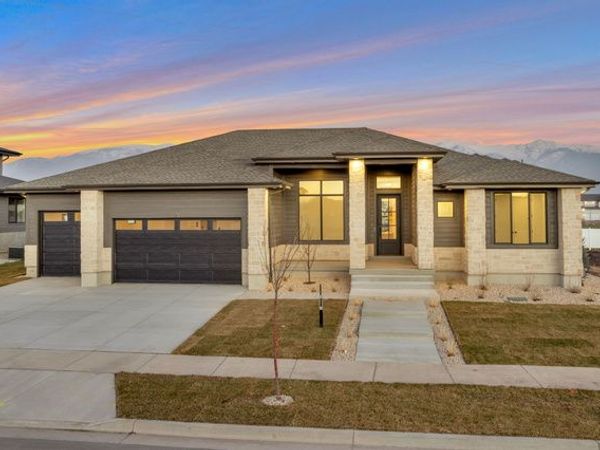 298 N AMBER LN W, Layton, UT 84041