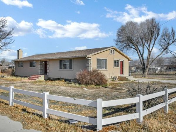 10 N MAIN ST , Centerfield, UT 84622